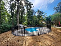 <b>3 Rail Flat Top Ascot Style Black Aluminum Pool Code Fence</b>